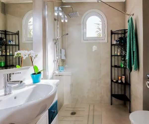 The Colors House, 653 Y 654 - Private 코스타 테기세